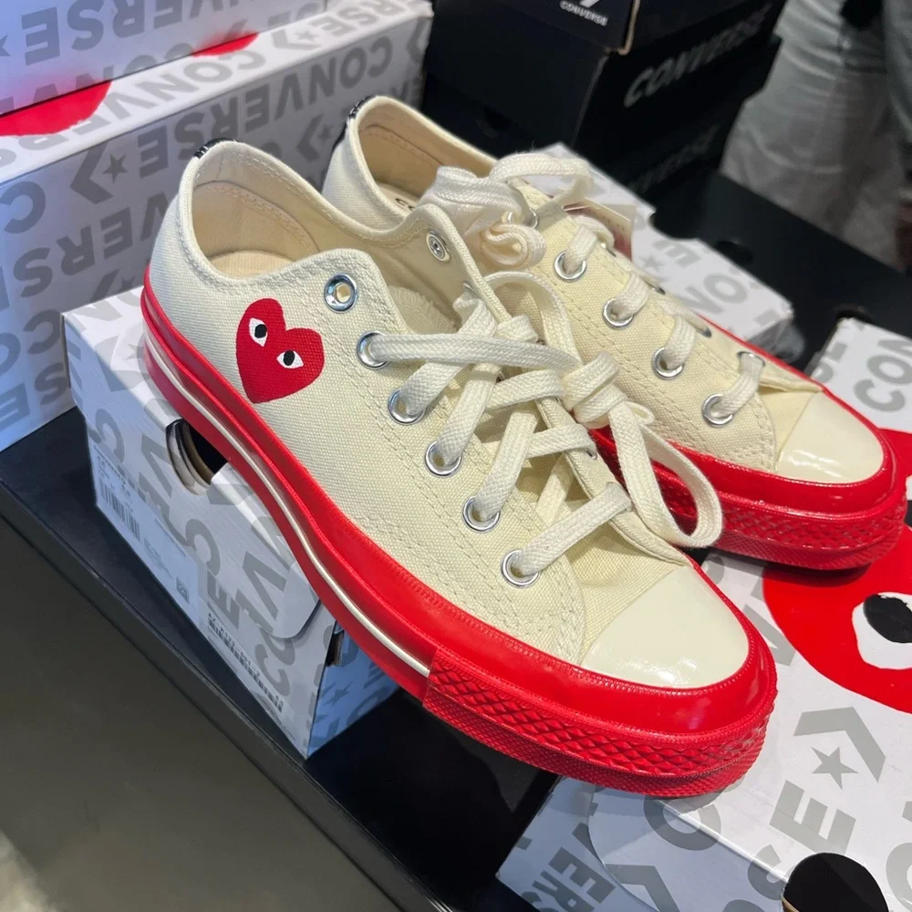 Comme Des Garcons Play Converse Limited edition chuck low 70 M8 W10
